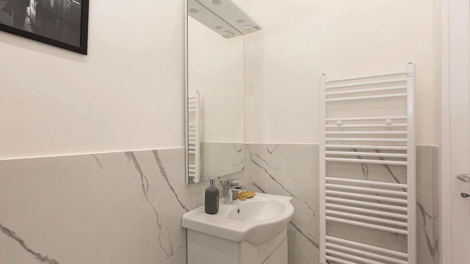 Graceful FlatWi-Fi & Peaceful! Apartment Milan
